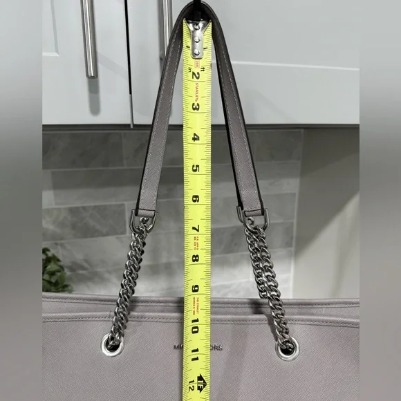 Michael Kors Jet Set Travel Large Tote Bag with laptop separator Gray EUC! - Picture 16 of 16